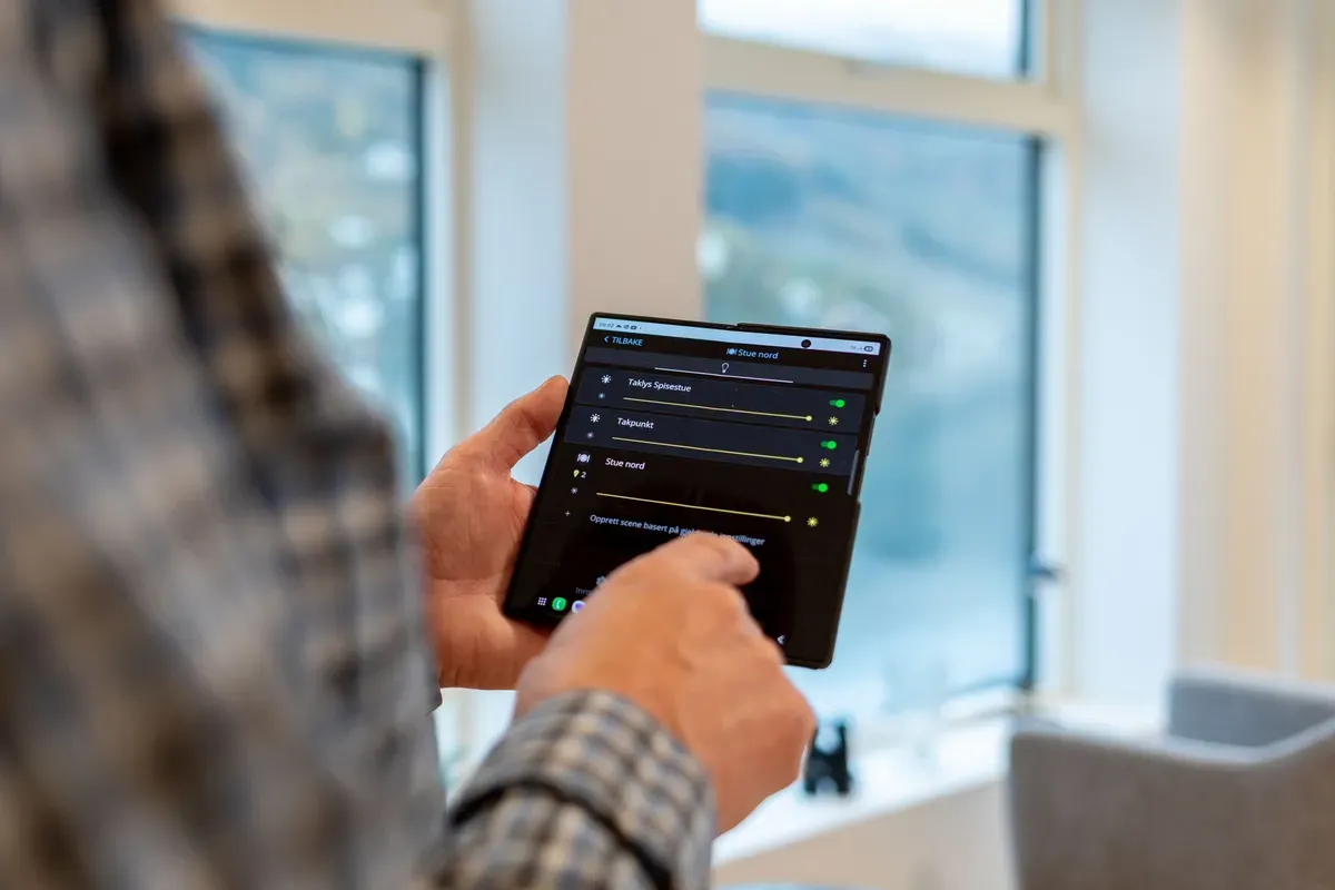 Importkaia styring av lys og varme
