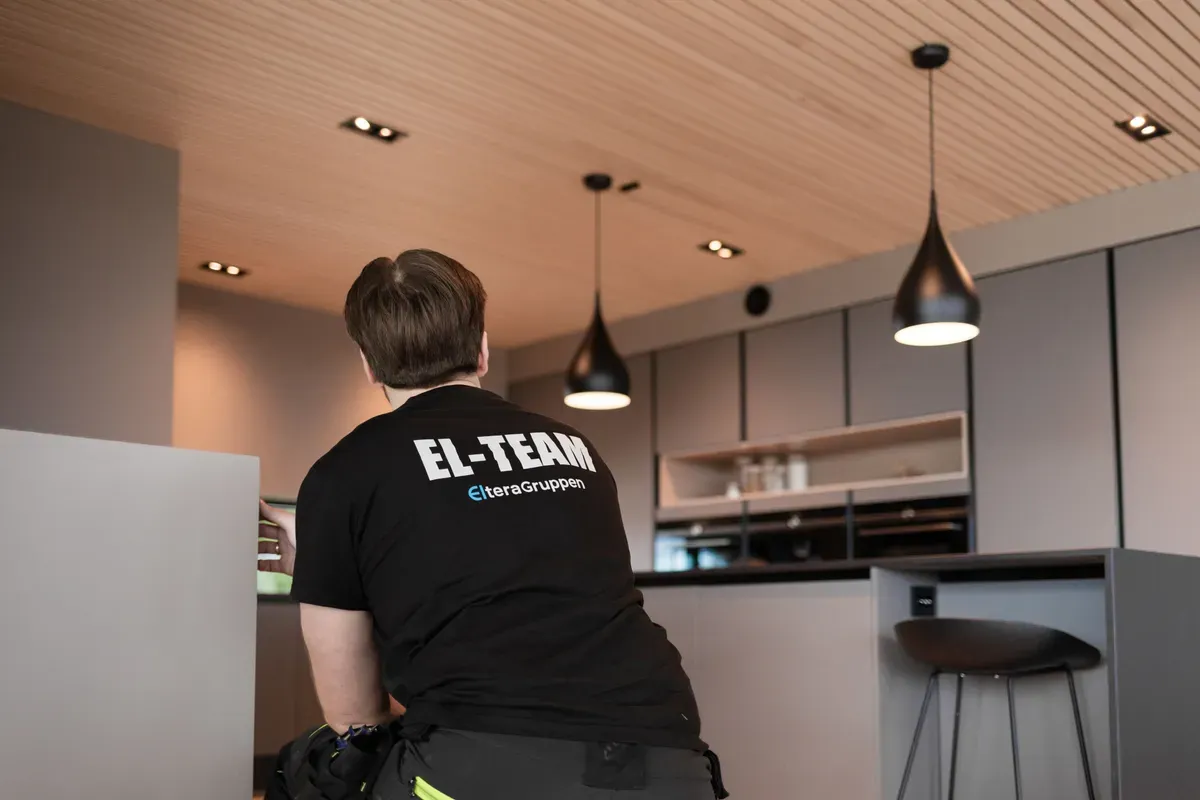 Innside med lys ved hus på bryne med elektroleveranse fra EL-TEAM.