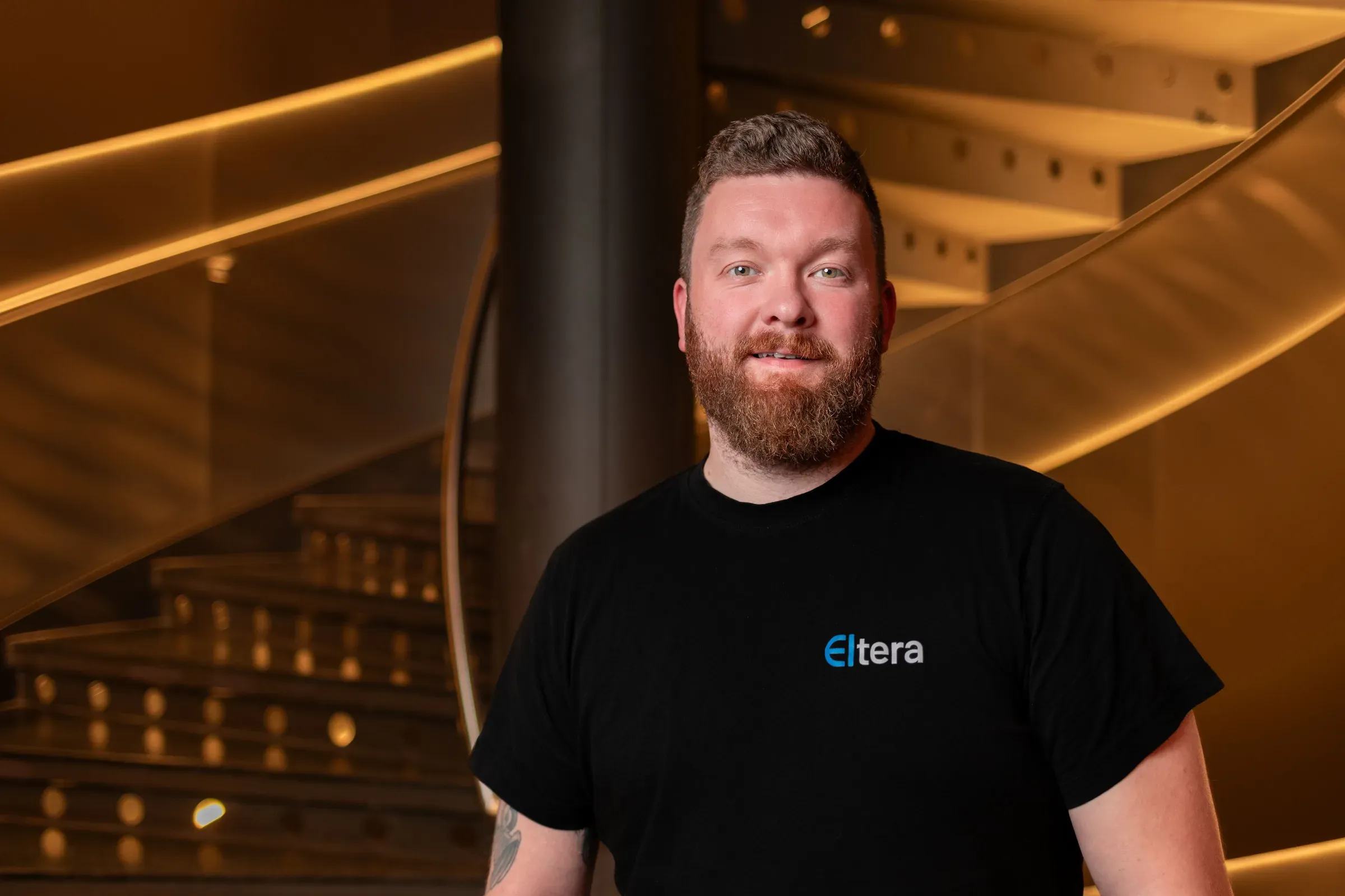 Elektriker fra Eltera ved trapp hos Filipstad brygge.