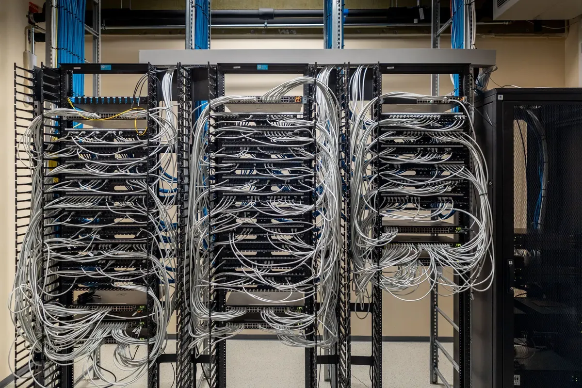 Stange ungdomsskole innvendig med SD-system.