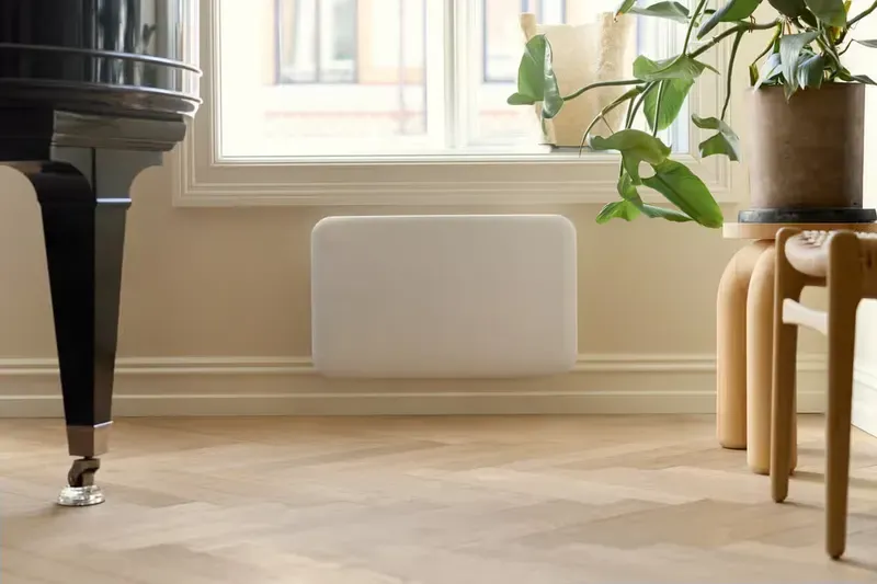 Mill Invisible wifi panelovn 700W