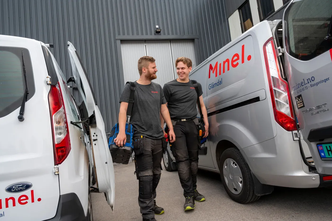 Minel-elektrikere og servicebiler