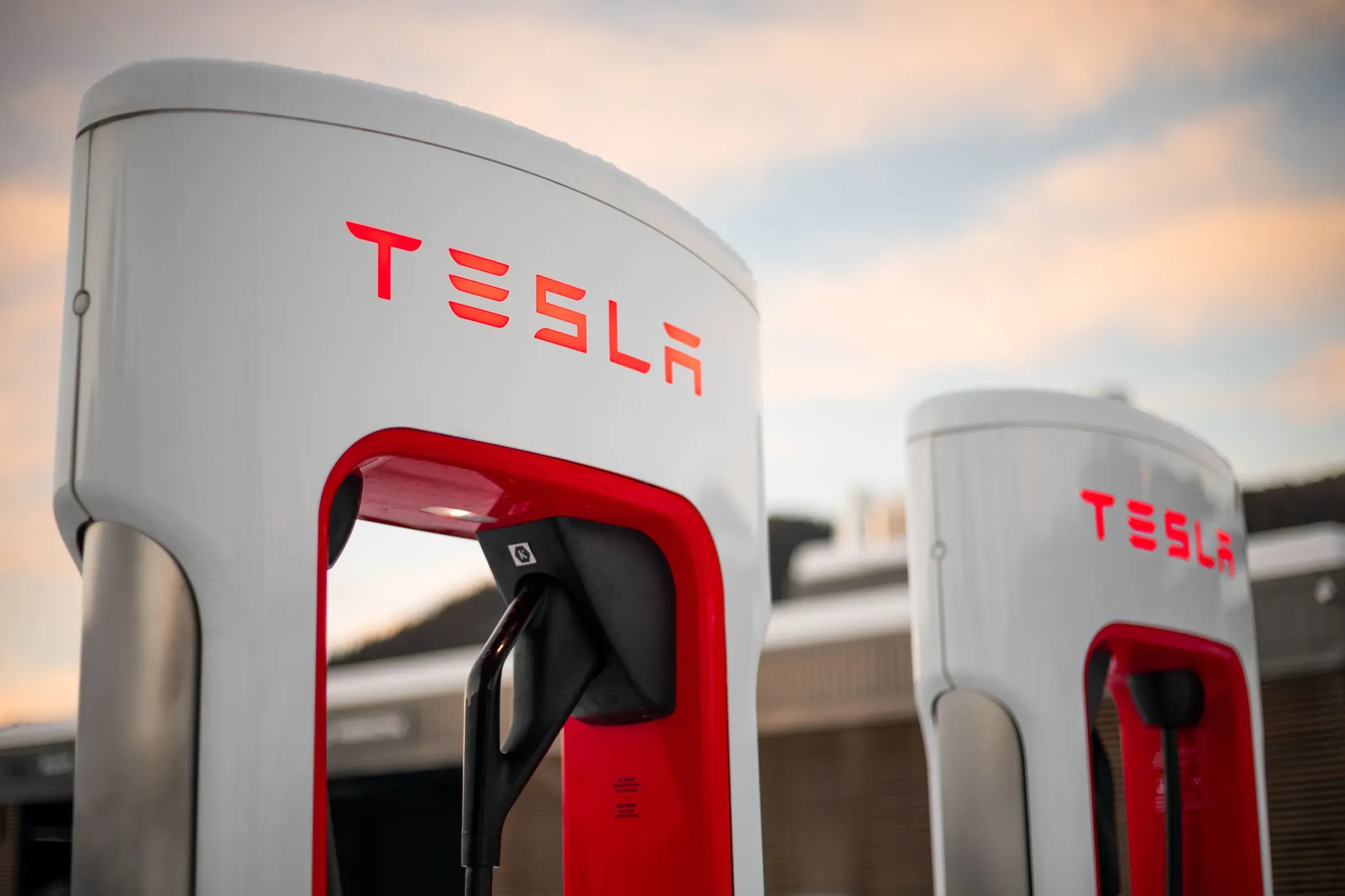 Tesla lader